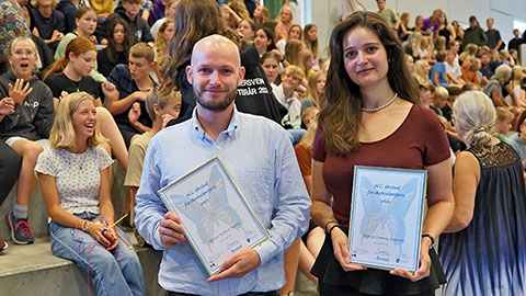 Suzanne Andersen modtager H.C. Ørsteds forskertalentpris for fremstilling af bæredygtig ammoniak til gødning.
